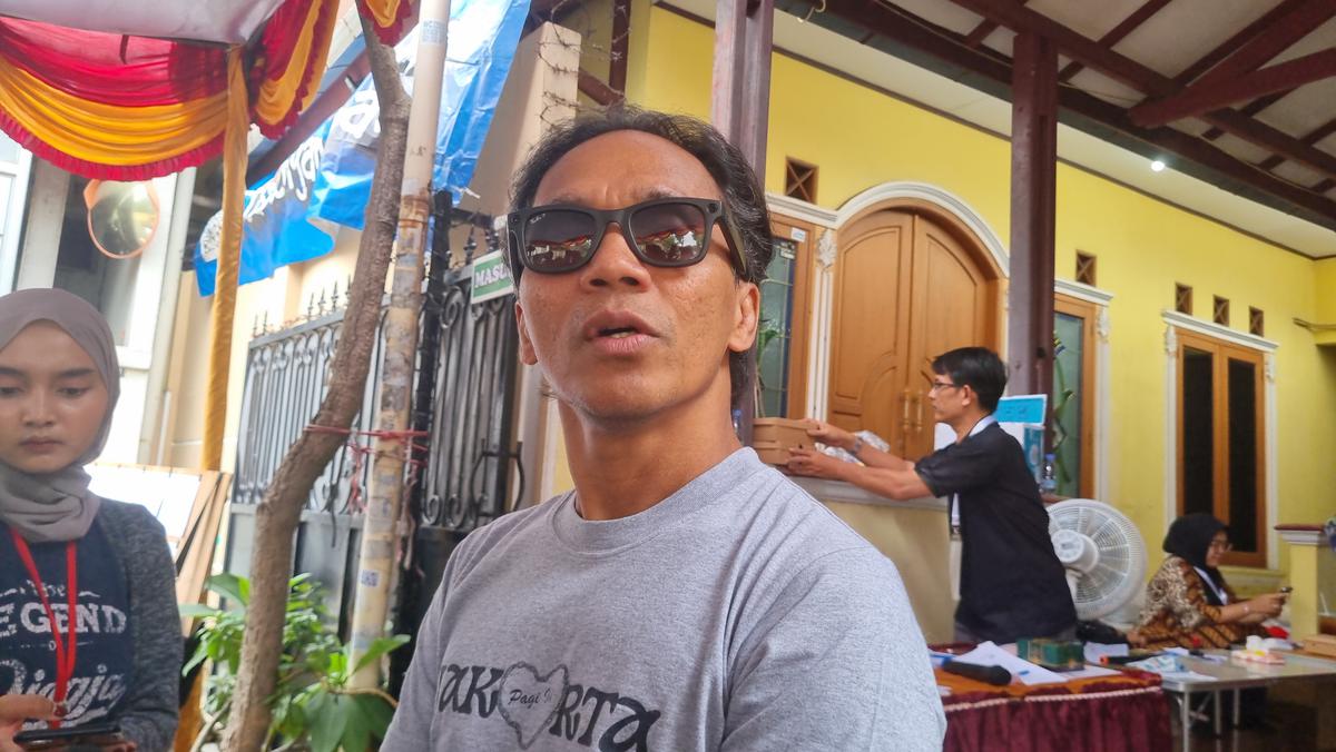 Kaka Slank Kepingin Makan Apa yang Ditanam, Olah Lahan Setengah Hektar Buat Bercocok Tanam