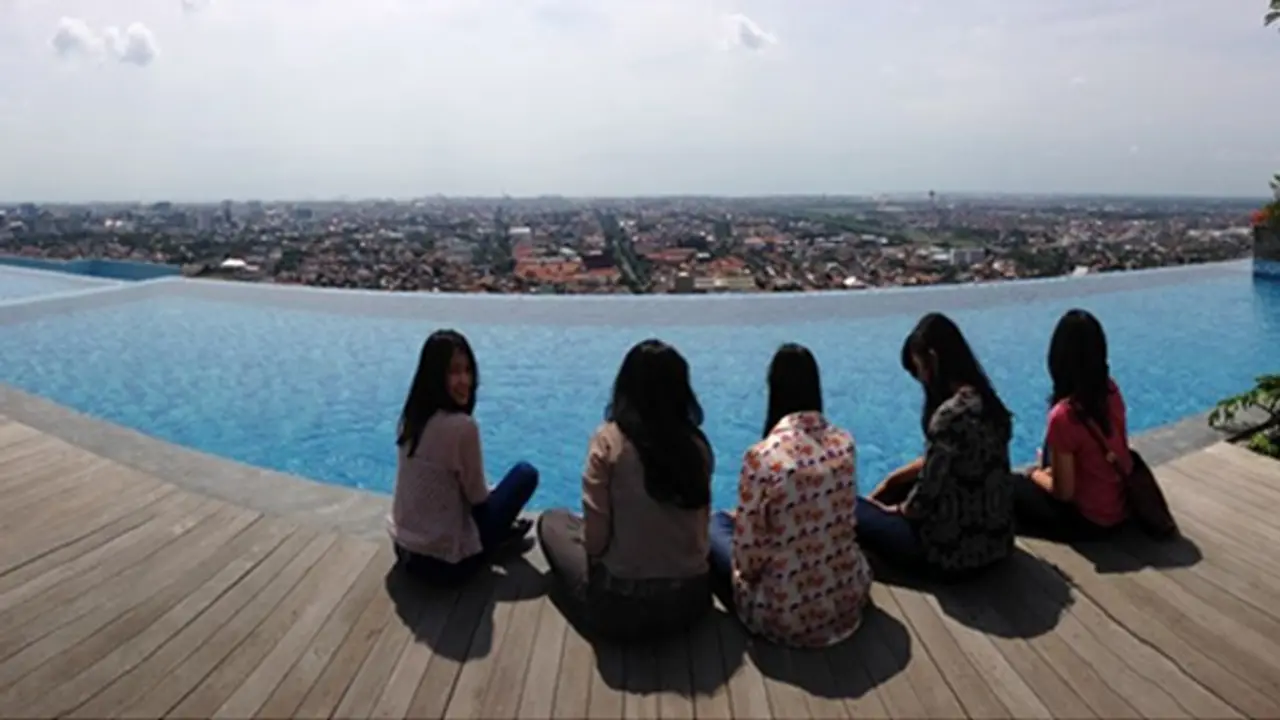 28112013-skypool.jpg