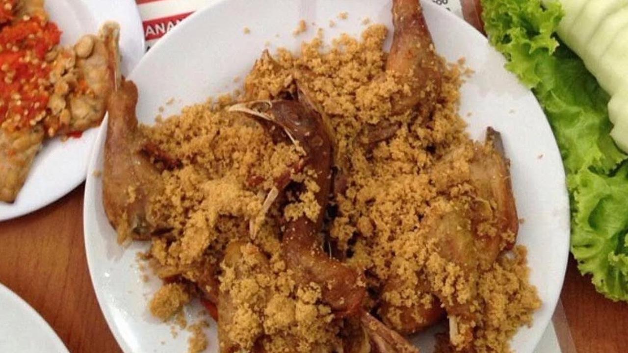 Terungkap! Fakta Mengejutkan Ayam Goreng Widuran, Warung Legendaris Solo yang Ternyata Gunakan Minyak Babi