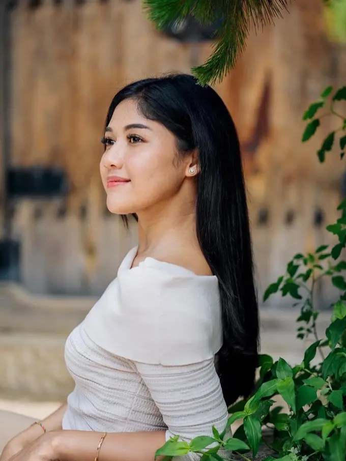 Padu Padan Outfit ala Erina Gudono (Instagram/@erinagudono)