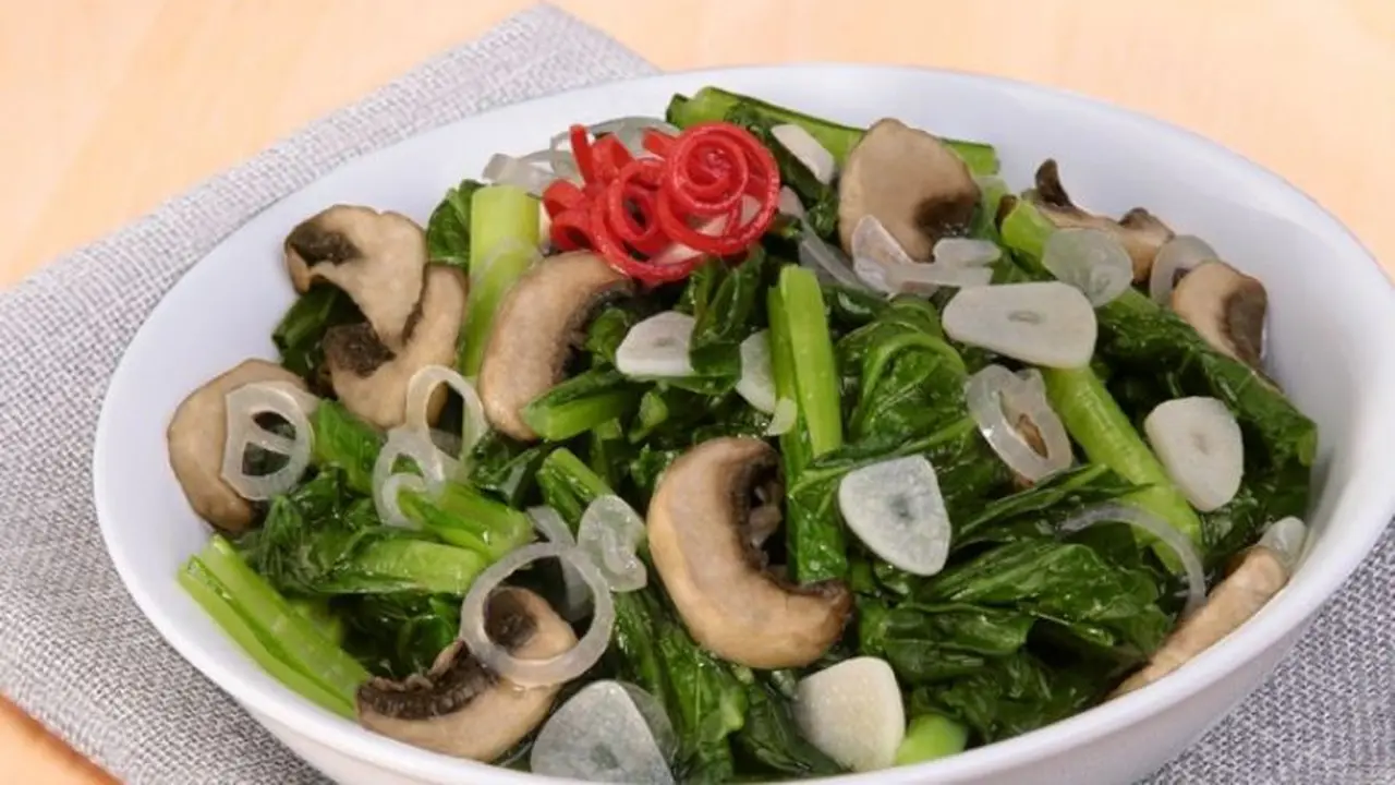 Resep Praktis Tumis Sawi Jamur, Menu Sahur Berbasis Nabati