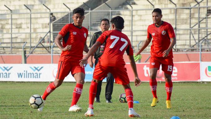 Semen Padang melawan Kalteng Putra di Stadion Tuan Pahoe, Palangkaraya, Selasa (30/10/2018). (Bola.com/Arya Sikumbang)