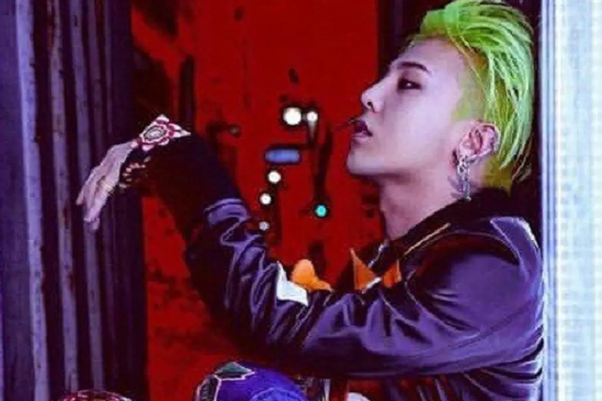 [Bintang] Sukses Buat Perempuan Terpana, Ternyata Deretan Sepatu Ini Jadi Favorit G-Dragon