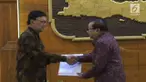 Menteri Dalam Negeri Tjahjo Kumolo melantik Wakil Walikota Batu menjadi Pelaksana Tugas Walikota Batu.