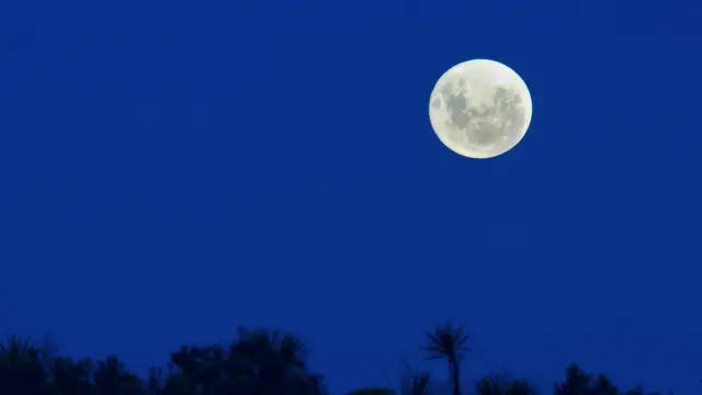 [Bintang] Supermoon 2018: Kapan Bisa Mulai Dinikmati?