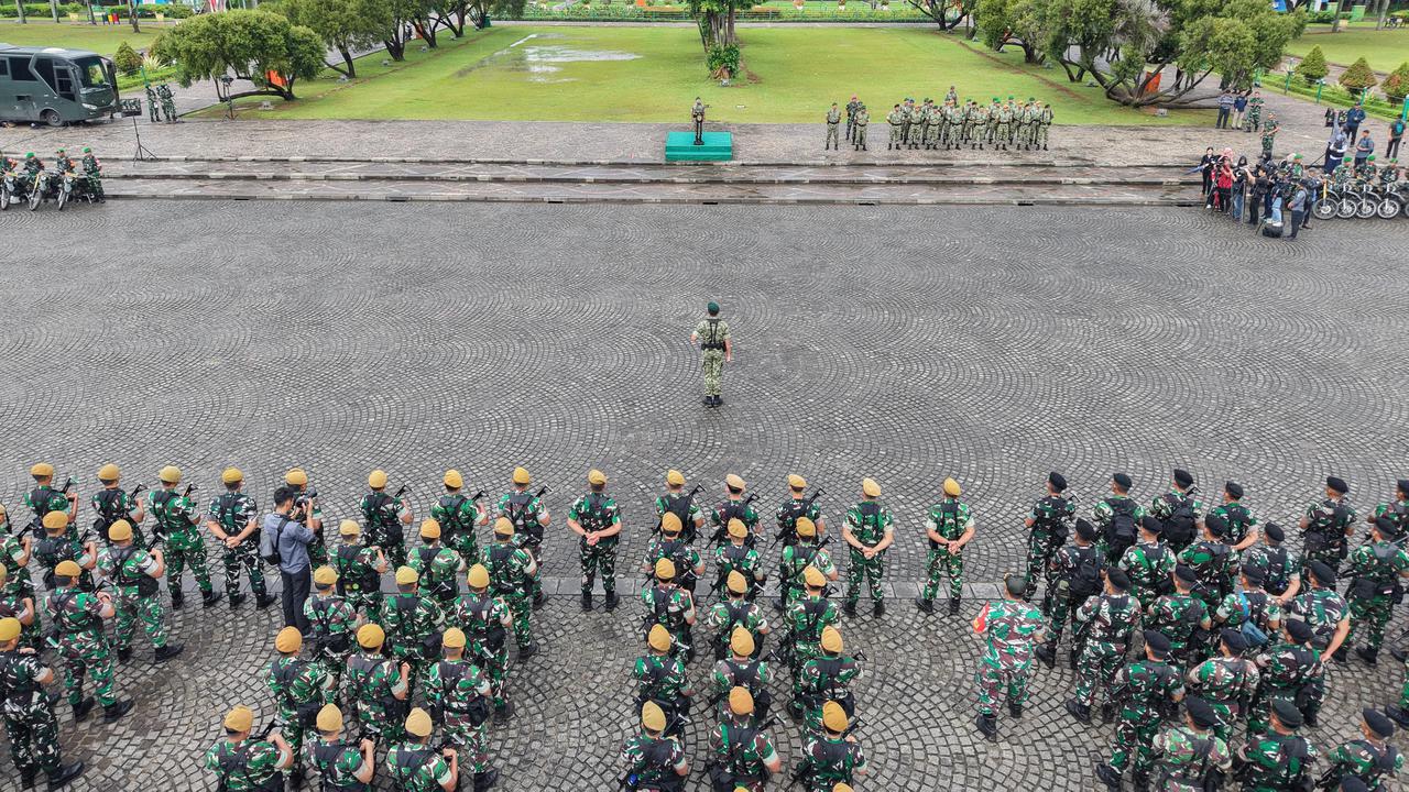 Siaga Pengamanan Sambut Tahun Baru 2026, TNI AD Selenggarakan Apel Gelar Satuan