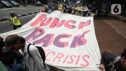 Global Climate Strike 2023 digelar mulai dari Indonesia, Pakistan, Nigeria, hingga Amerika Serikat (AS). Pengorganisir aksi menyebutkan ada lebih dari 500 aksi di 54 negara. (Liputan6.com/Angga Yuniar)
