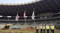 Presiden Joko Widodo (Jokowi) meninjau venue Asian Games 2018 di Gelora Bung Karno (GBK), Jakarta, Jumat (2/12/2016). (Bola.com/Twitter/Sekretaris Kabinet)