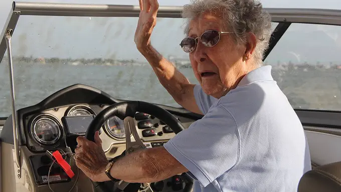 Kanker Tak Menyurutkan Niat Nenek Norma untuk Keliling Dunia