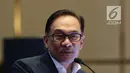 Pemimpin oposisi Malaysia, Anwar Ibrahim berbicara dalam The Executive Center for Global Leadership (ECGL) Leadership Forum 2018 di Jakarta, Rabu (4/7). Forum membahas perspektif baru dalam strategi manajemen dan kepemimpinan. (Liputan6.com/JohanTallo)