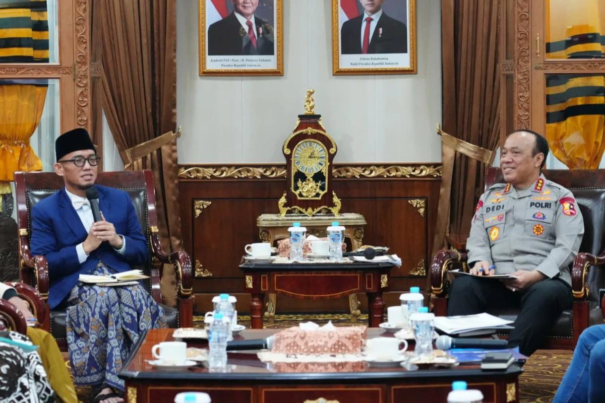 Polri-Kemenhaj Perkuat Koordinasi Internasional, Kerahkan Personel di Arab Saudi untuk Amankan Jemaah Haji