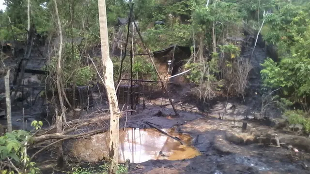 Penambangan Minyak Liar Jambi