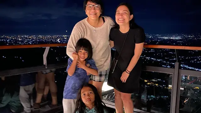 Poligami, Ini 7 Potret Harmonis Erix Soekamti dengan Istri Pertama