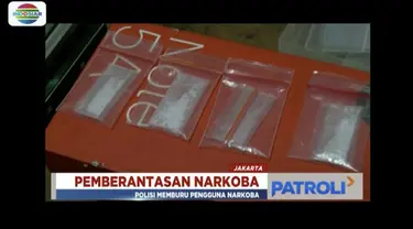 Polisi bekuk pengedar narkoba di Jatinegara, Jakarta Timur, saat kepergok transaksi dengan konsumen.