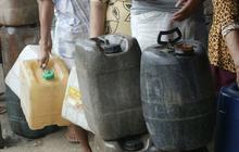 Timbun dan ecerkan minyak tanah, Muis dibekuk polisi