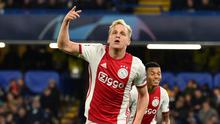 Gelandang Ajax Amsterdam, Donny van de Beek. (AFP/Glyn Kirk)