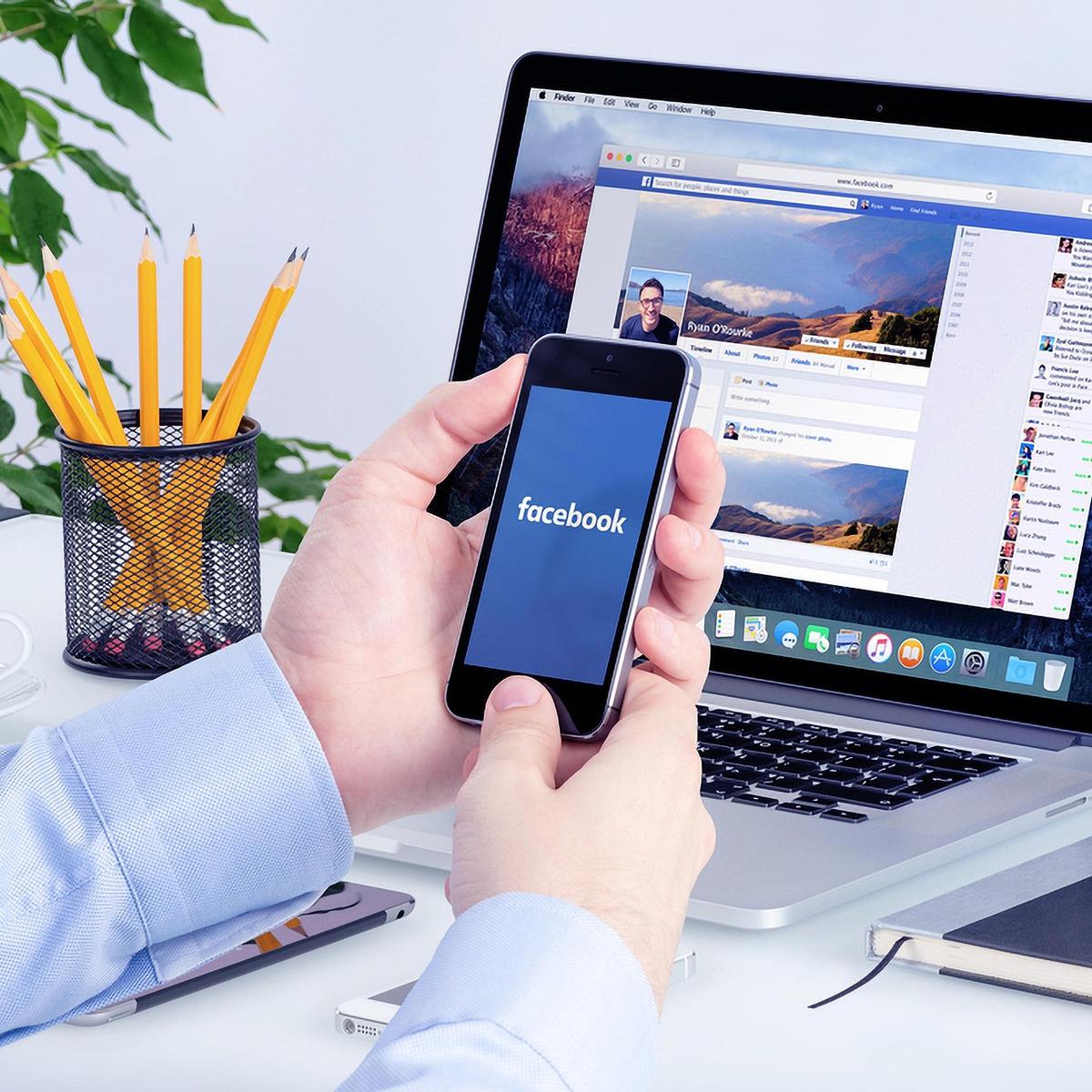ilustrasi sosial media facebook
