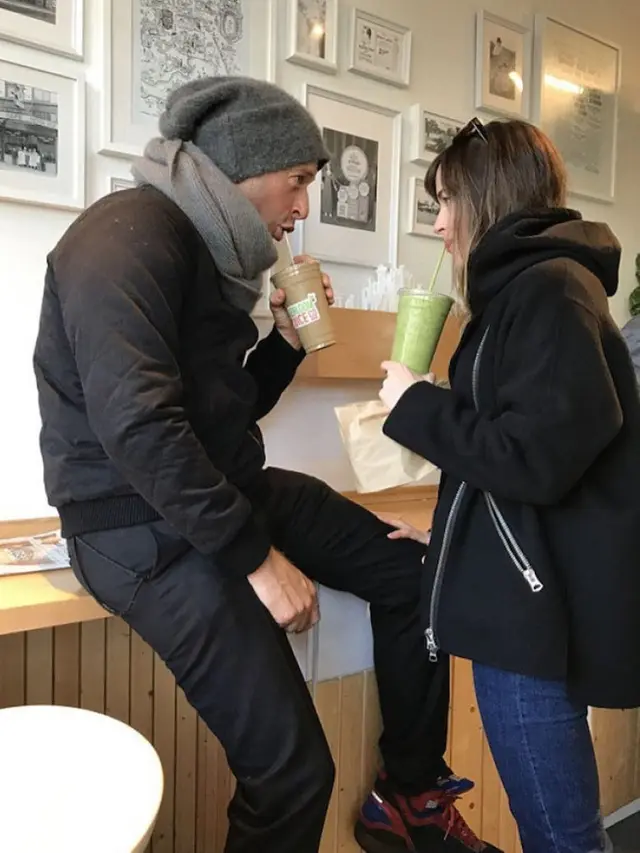 [Bintang] Dakota Johnson - Chris Martin