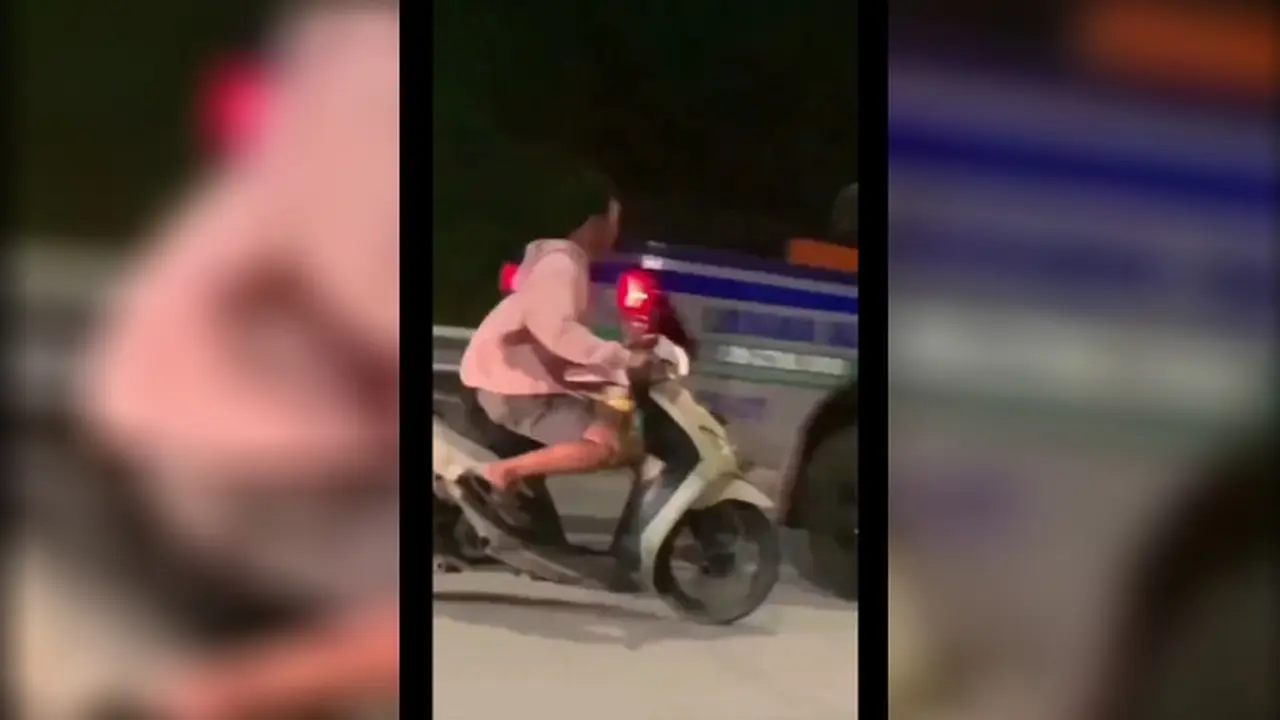 Viral Aksi Nekat Pengendara Motor Terobos Jalan Tol Depok-Antasari