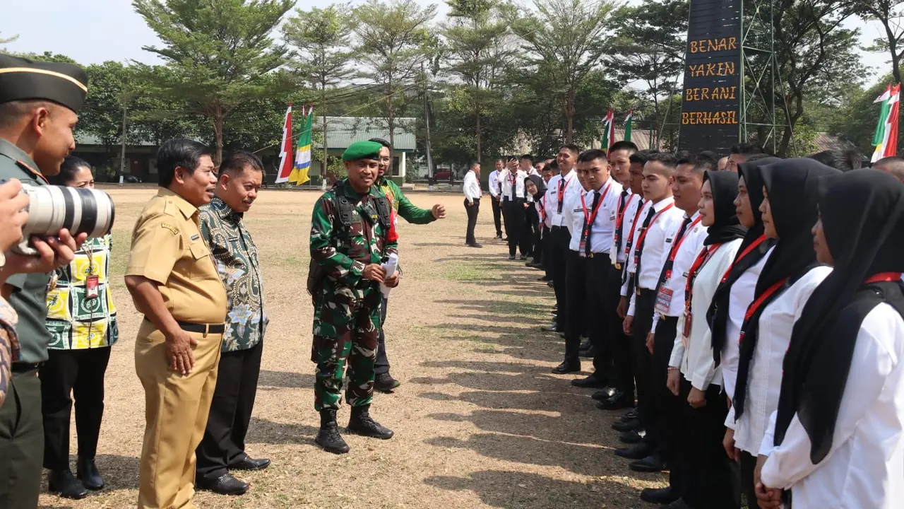 Pelatihan Dasar (Latsar) Calon Pegawai Negeri Sipil (CPNS) bagi Purna Praja IPDN Angkatan XXIX Gelombang II Tahun 2023 di Resimen Induk Kodam Jayakarta (Rindam Jaya), Jakarta, Kamis (19/10/2023). (Istimewa)