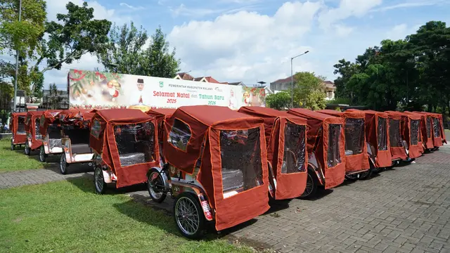 Bahagianya Tukang Becak di Malang, Dapat Becak Listrik dari Prabowo