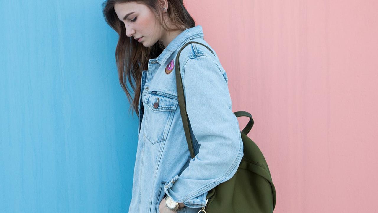 Tas Berat Memang Stylish, Tapi Bisa Bikin Tulang Punggung Bermasalah
