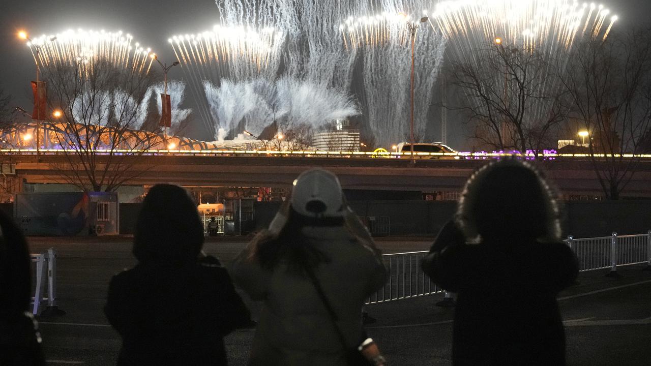 Meriahnya Pesta Kembang Api Penutupan Olimpiade Musim Dingin 2022