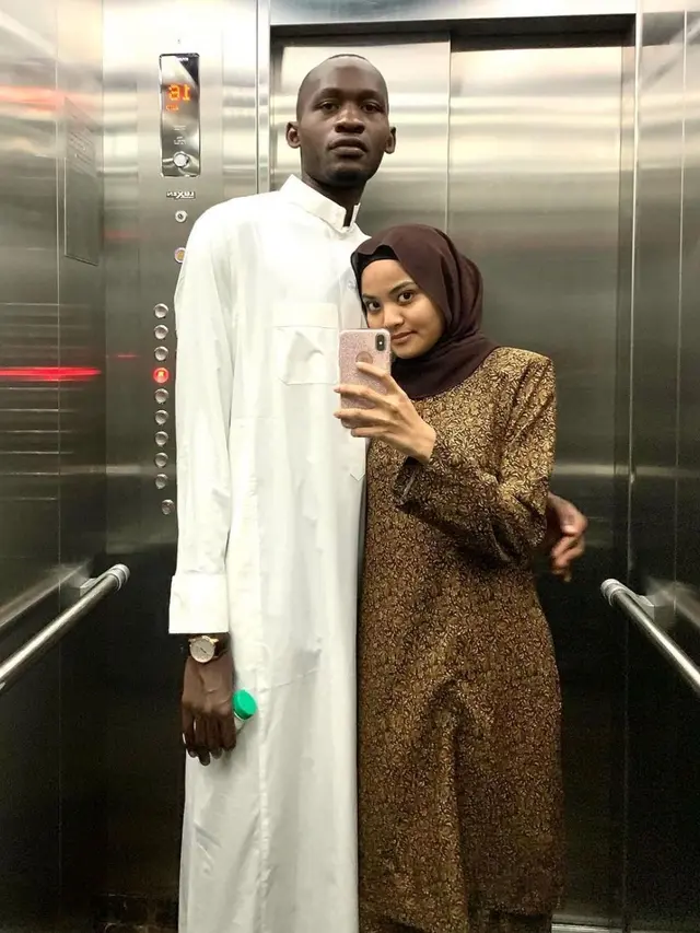 Potret Terbaru Nur Afilah dan Adama pasangan yang viral karena bertemu dan jatuh cinta di mall. (Sumber: Instagram/filaamir)