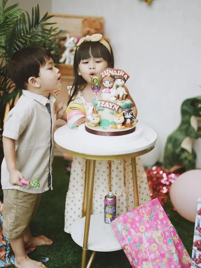 [Fimela] Zayn dan Zunaira