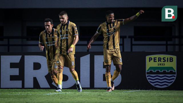 Persib Bandung vs Dewa United - BRI Liga 1 2023/2024
