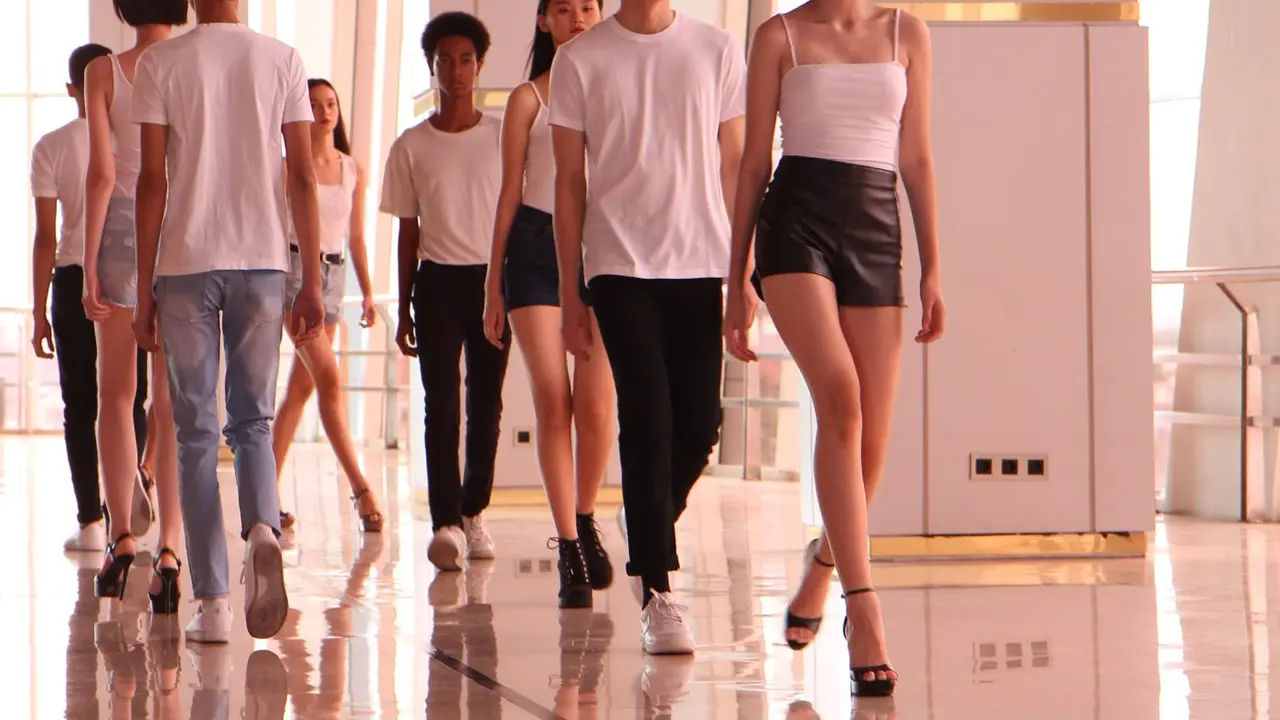 Melihat Perjalanan Jakarta Fashion Week 2021 Icons dalam Sebuah Web Series