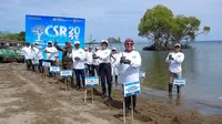 Kementerian Lingkungan Hidup dan Kehutanan (KLHK) dan PT Profesional Telekomunikasi Indonesia (Protelindo) menanam 35 ribu bibit bakau mangrove di tiga provinsi yaitu Sulawesi Selatan, Yogyakarta dan Nusa Tenggara Timur