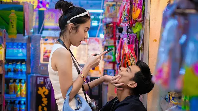 10 Gaya Bucin Pratama Arhan dan Azizah Salsha Pakai Outfit Serasi saat Jalan-jalan di Jepang