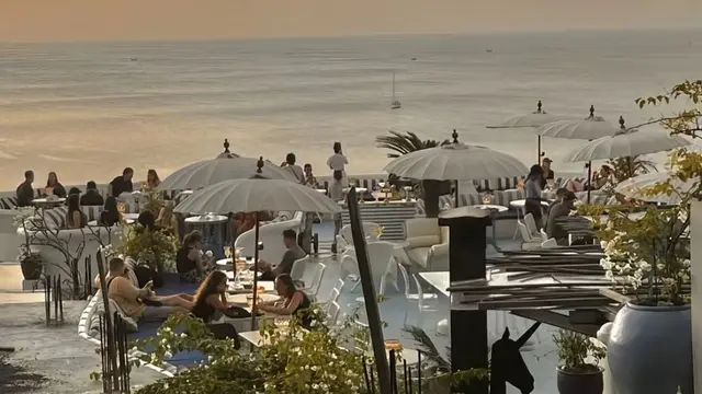 Pantai Bingin, salah satu pantai tersembunyi di Bali