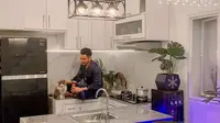 Intip Dapur Robby Purba yang Stylish dan Tertata, Auto Semangat Masak