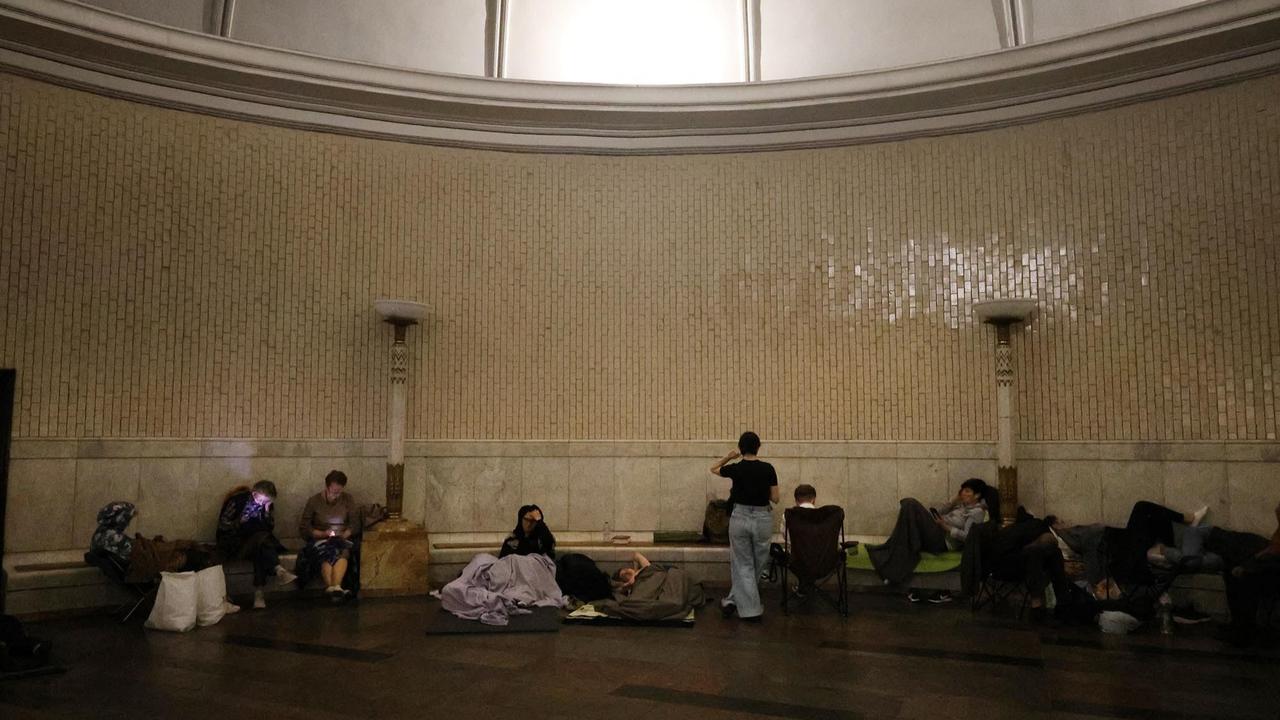 FOTO: Ledakan Mengguncang Kyiv, Rusia Luncurkan Serangan Udara Skala Besar