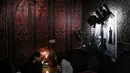 Bar V di Beijing, Cina, dihias seperti rumah vampir Abad Pertengahan dan menyajikan makanan unik, Jumat (28/11/2014). (REUTERS/Kim Kyung-Hoon)