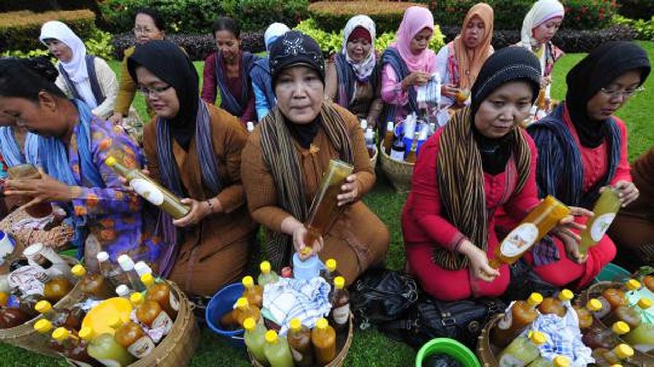 Istri Foke ajak penjual jamu gendong buka puasa bersama