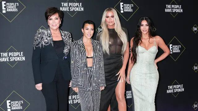[Fimela] Kardashian Family di People's Choice Awards 2019