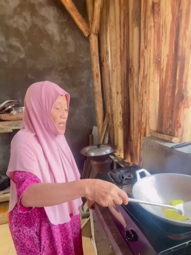 Potret Dapur Boby Tince di Kampung