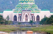 Intip Kemegahan Masjid Agung Natuna di Kepulauan Riau, Bak Miniatur Taj Mahal di India