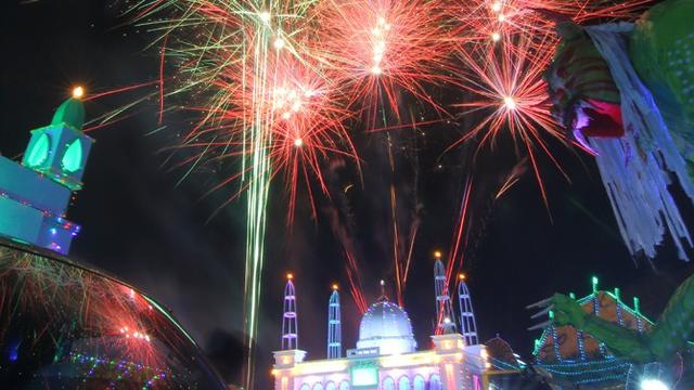 Download 95 Background Kembang Api HD Terbaik