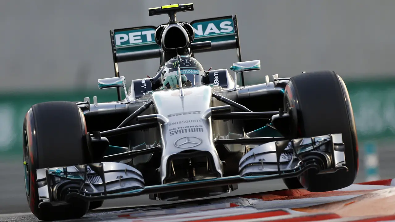 Duo Mercedes Start Terdepan di Sirkuit Abu Dhabi