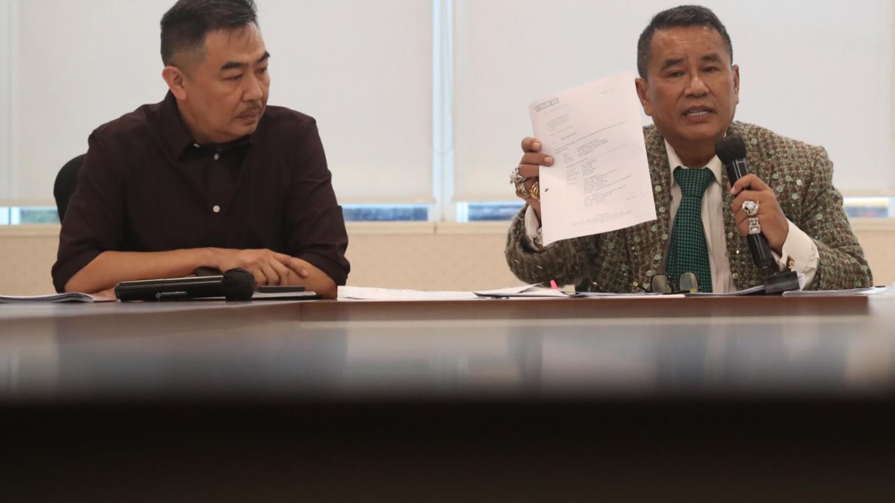 FOTO: Hotman Paris Merespons Gugatan terhadap MNC Asia Holding