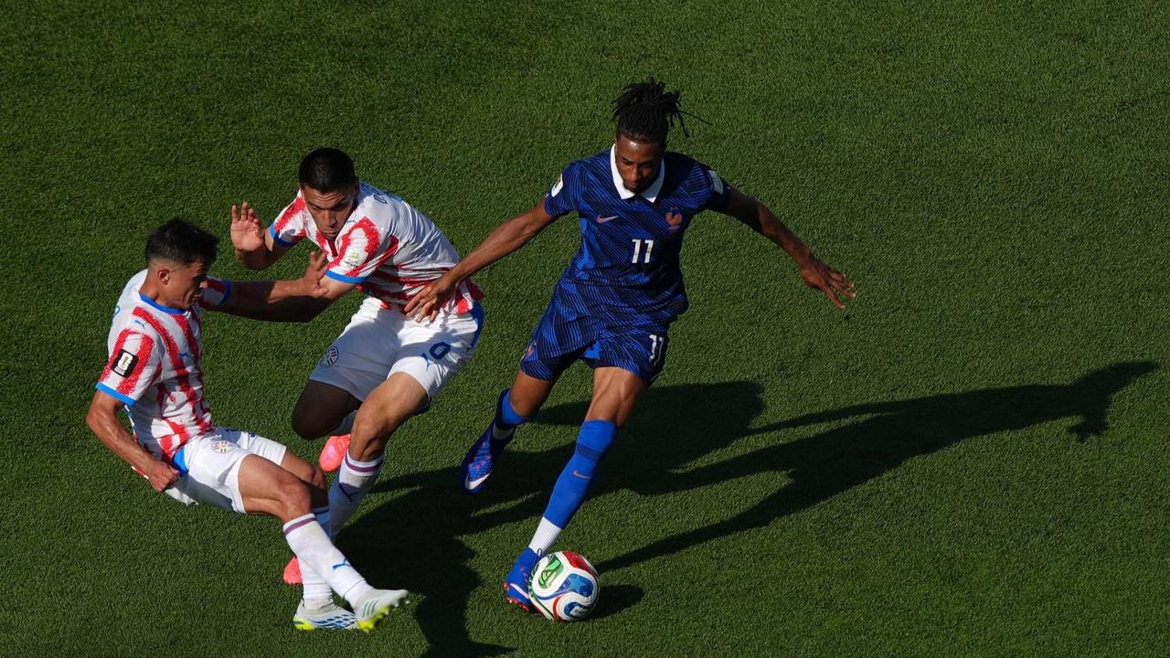 FOTO: Prancis Melaju ke Perempat Final Usai Kalahkan Paraguay