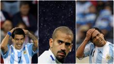 Manchester United sepertinya tidak berjodoh dengan pemain asal Argentina, sejarah mencatat sangat sedikit pemain Argentina yang bernasib baik saat bergabung dengan Setan Merah. Berikut ini 6 pemain Argentina yang merumput di Old Trafford. (Kolase foto AFP)