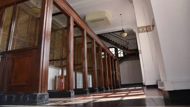 5 Potret Tempat Kerja Teller Bank ala Hindia Belanda di Museum De Javasche Bank