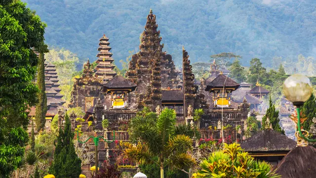 Menjelajahi Indonesia Lewat Arsitektur, dari Kearifan Lokal hingga Desain Kelas Dunia