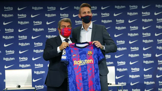 Luuk de Jong Bergabung dengan Barcelona