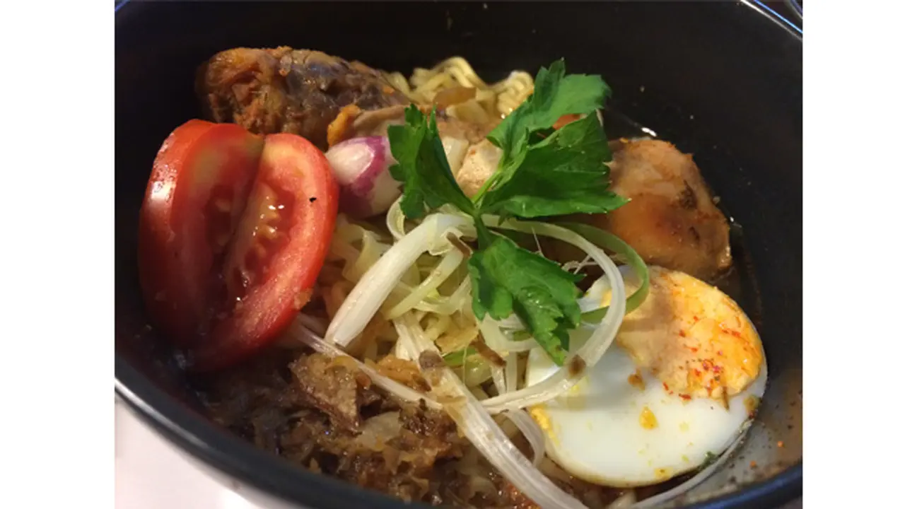 Makan Mie Mirip dengan Tampilan Bungkusnya, Ini Tempatnya